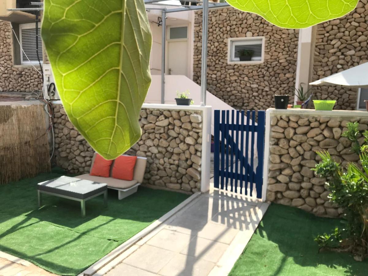 Queen Of The Dead Sea By Crown Neve Zohar Exterior foto